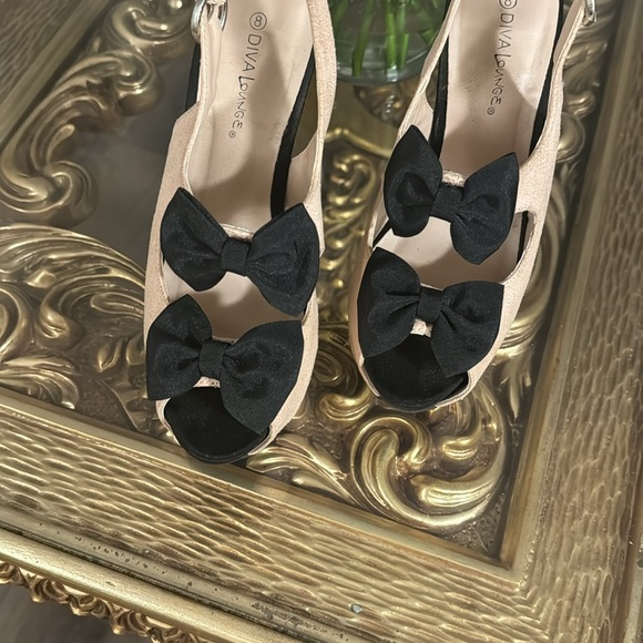 ๐ค๐Diva Lounge Felina 22 Black and Blush Bow Heels ๐๐ค - Picture 7 of 7